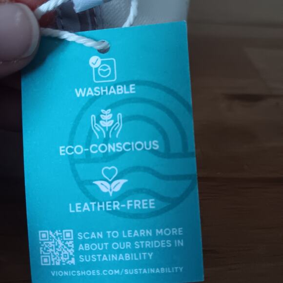 Vionic Beach Pismo 6.5 Wide Casual Beach Sneaker: Canvas, Cream NEW WITH DEFECTS - Picture 8 of 14